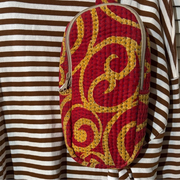 Kantha Sling Bag /Wine bag holder. What a gift A bottle of Merlot ??? - Picture 15 of 15